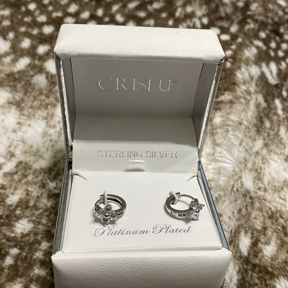 BNIB Crislu sterling silver platinum plated earrings
